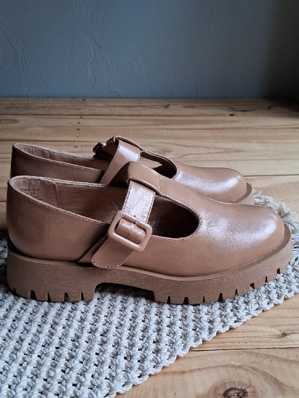 New Women's Chunky Mary Jane Shoes in Tan Size 8.5